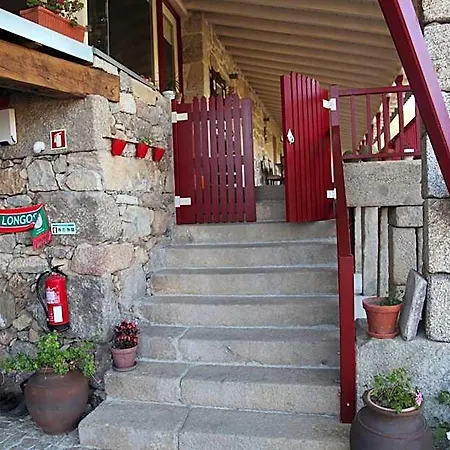 Panzió Quinta Pedras De Baixo Longos