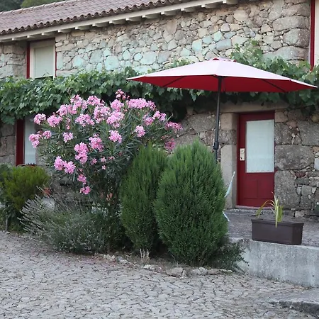 Quinta Pedras De Baixo Couette-café *