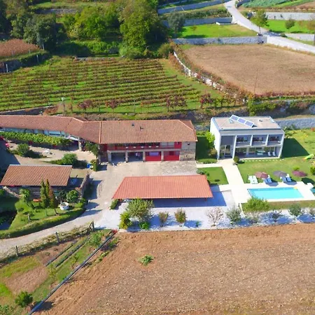 Alojamento de Acomodação e Pequeno-almoço Quinta Pedras De Baixo Longos