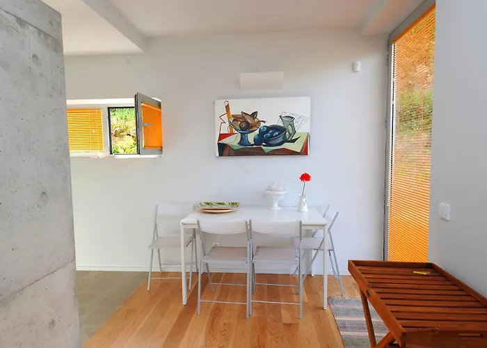 Quinta Pedras De Baixo Bed & Breakfast Longos