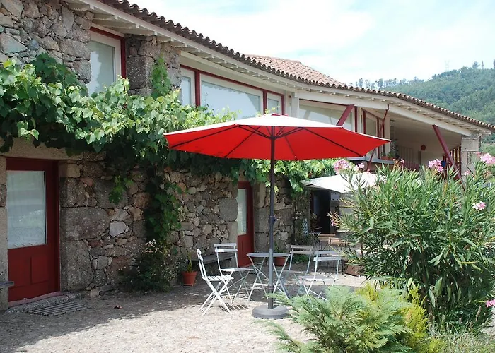 Bed & Breakfast Quinta Pedras De Baixo Longos